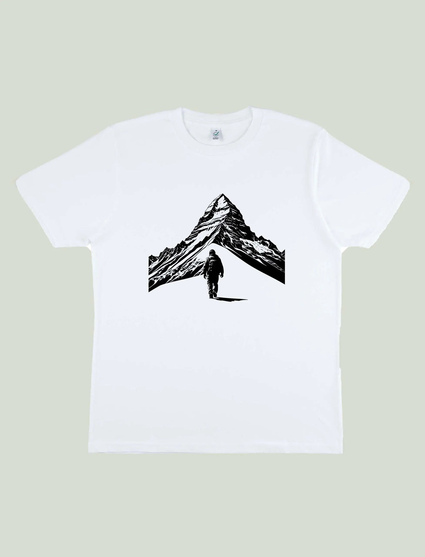 Man walking the mountain - White Tshirt (kopie) Eigengewijs