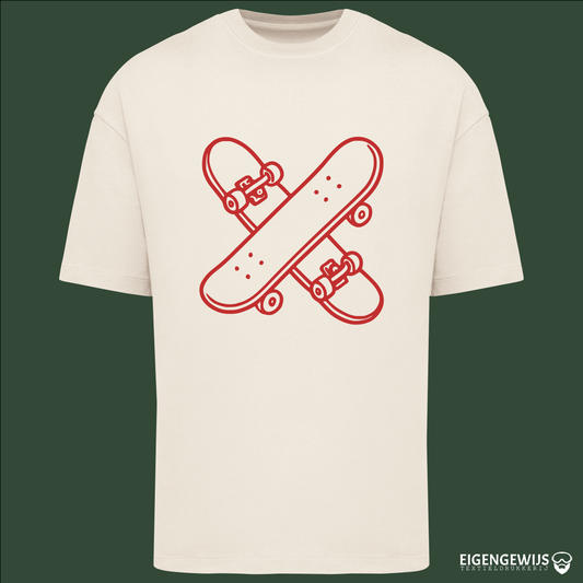 Ivory oversized t-shirt | skateboards in a cross Eigengewijs